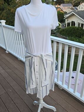 Dkny White Short Sleeve Dresss with Striped Shirt-Tie Waist Skirt Unique. M